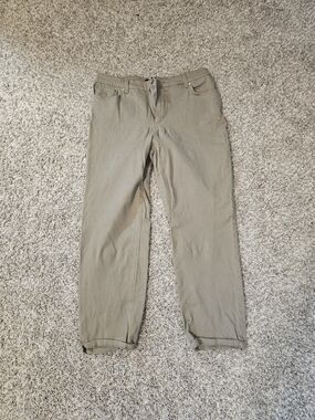 Gloria Vanderbilt-Women’s Tan Relaxed Fit Jeans